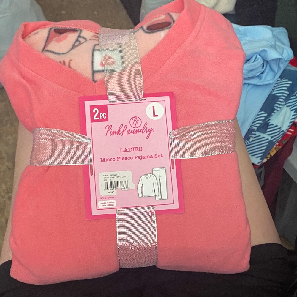 Laundry By Shelli Segal Ladies Coral Fleece Pajama Set